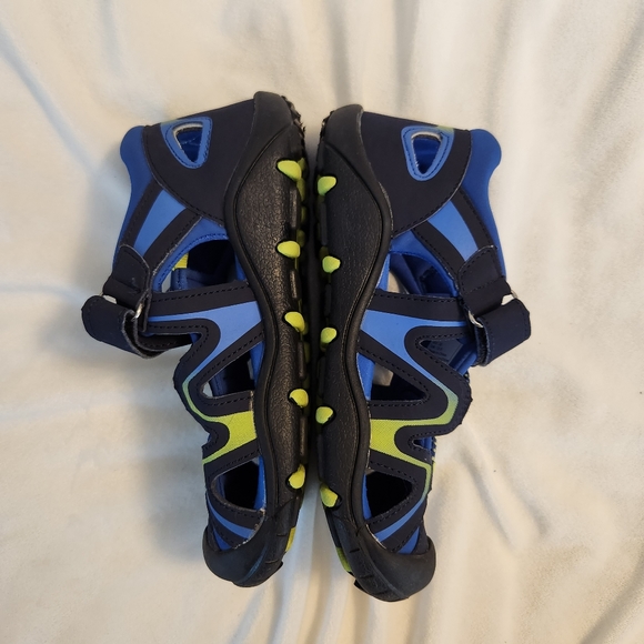 Kamik little kids size 1 Kick sandals waterproof synthetic leather upper - Picture 3 of 8